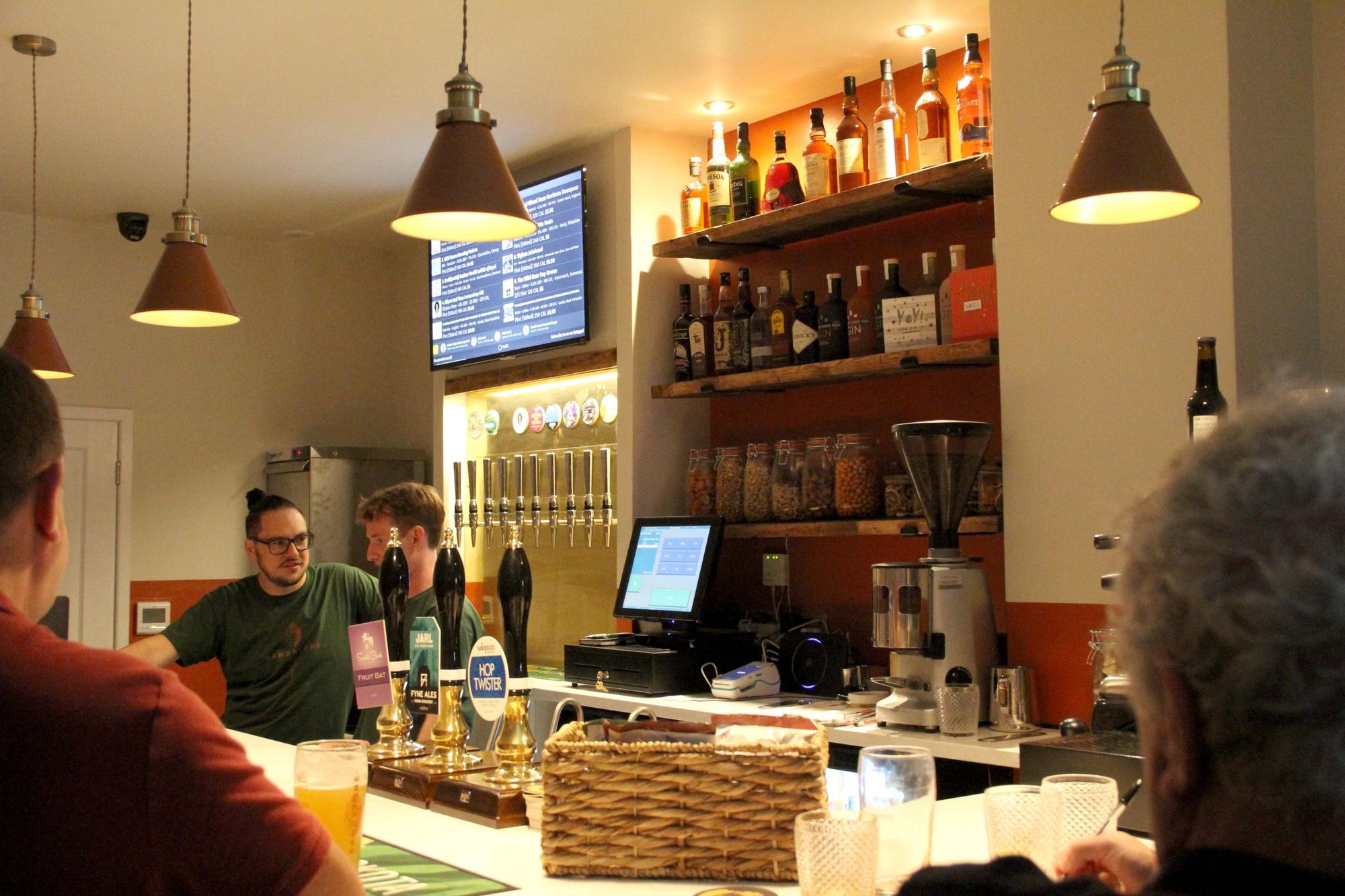 (Bar). Published on 22-02-2024