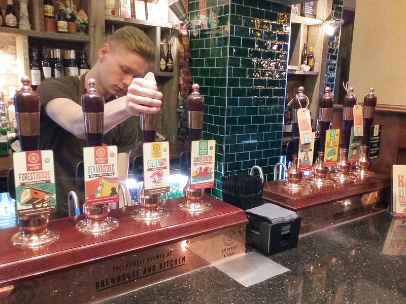 Upstairs Bar. (Bar). Published on 01-10-2016