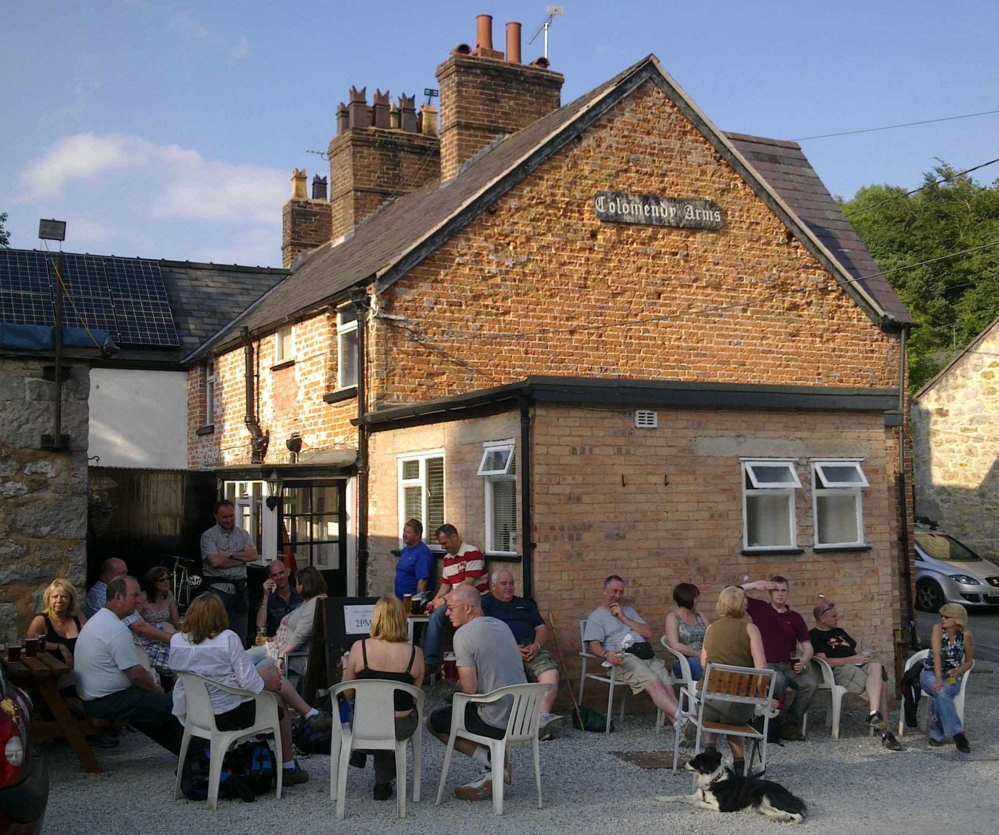 Colomendy Arms - Cadole. (Pub, External). Published on 06-03-2013