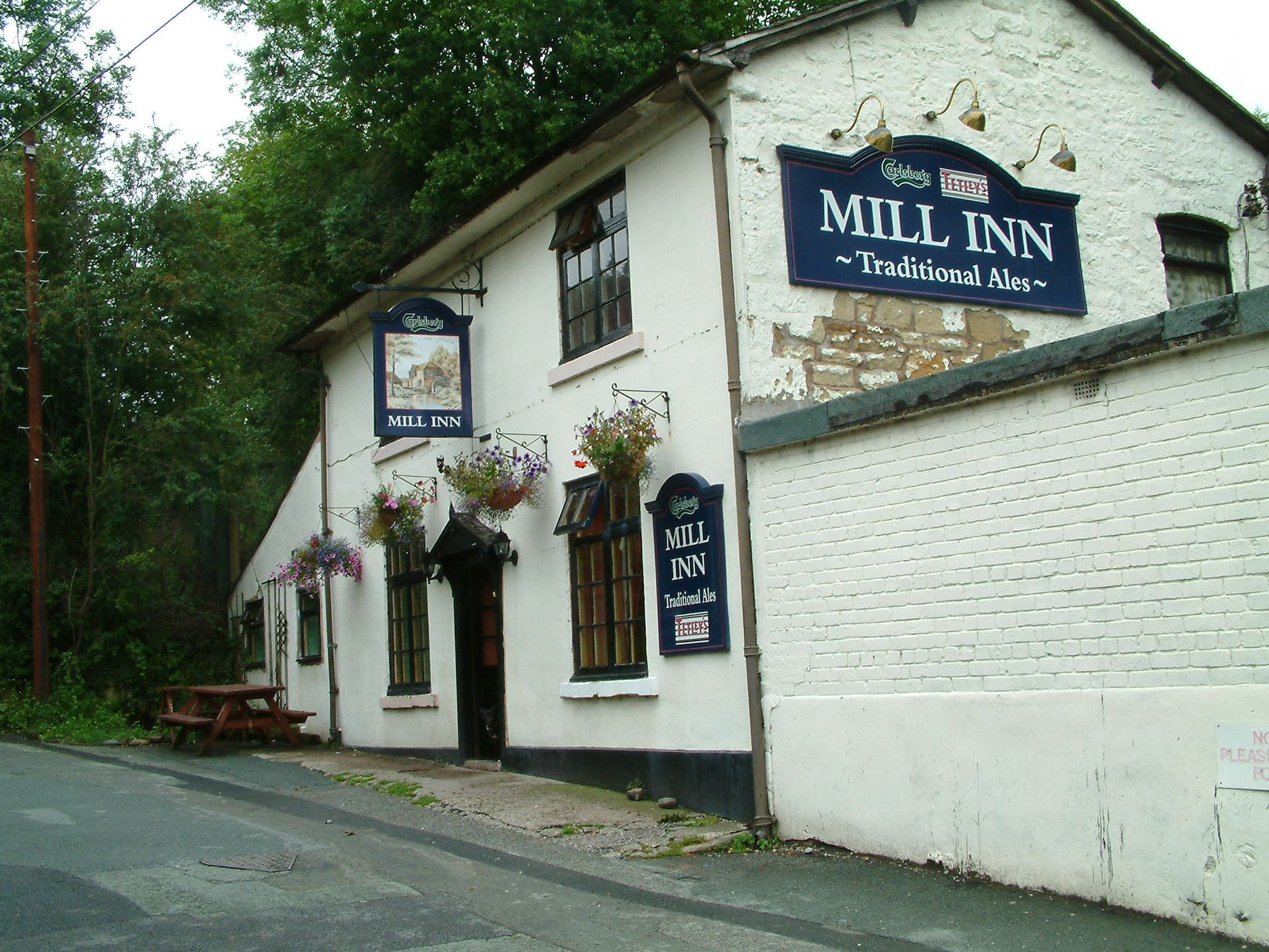 Mill - Cefn Mawr. (Pub, External). Published on 10-01-2013