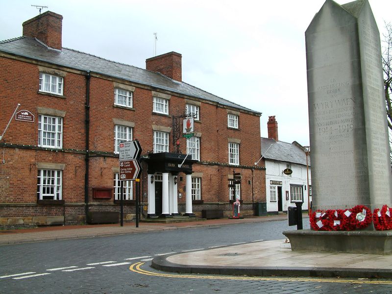 Hand Hotel - Chirk. (Pub, External). Published on 30-01-2013 