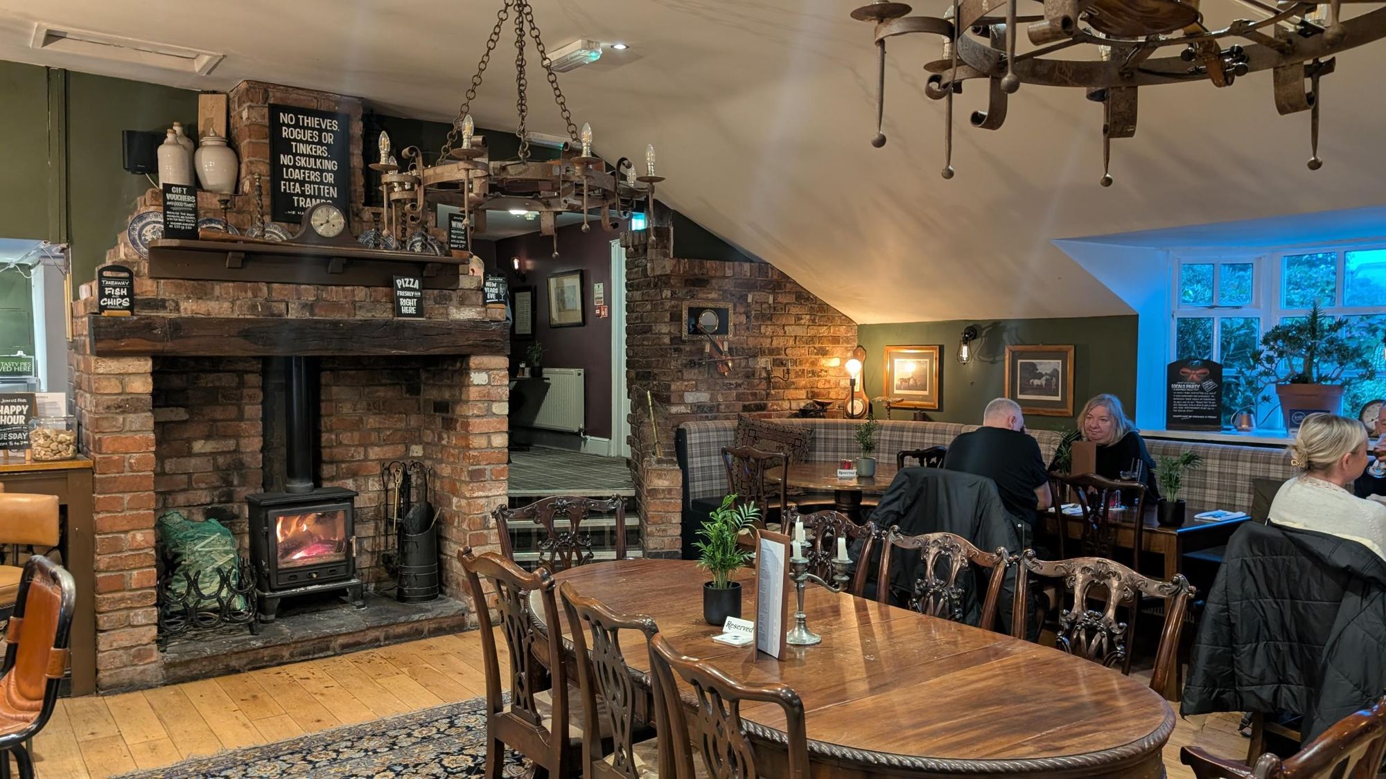 (Restaurant). Published on 10-11-2025