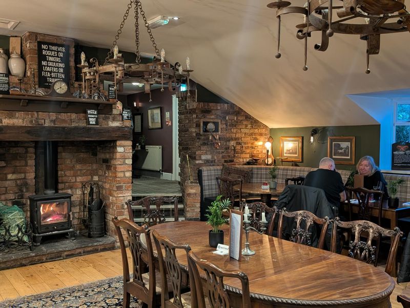 (Restaurant). Published on 10-11-2025 