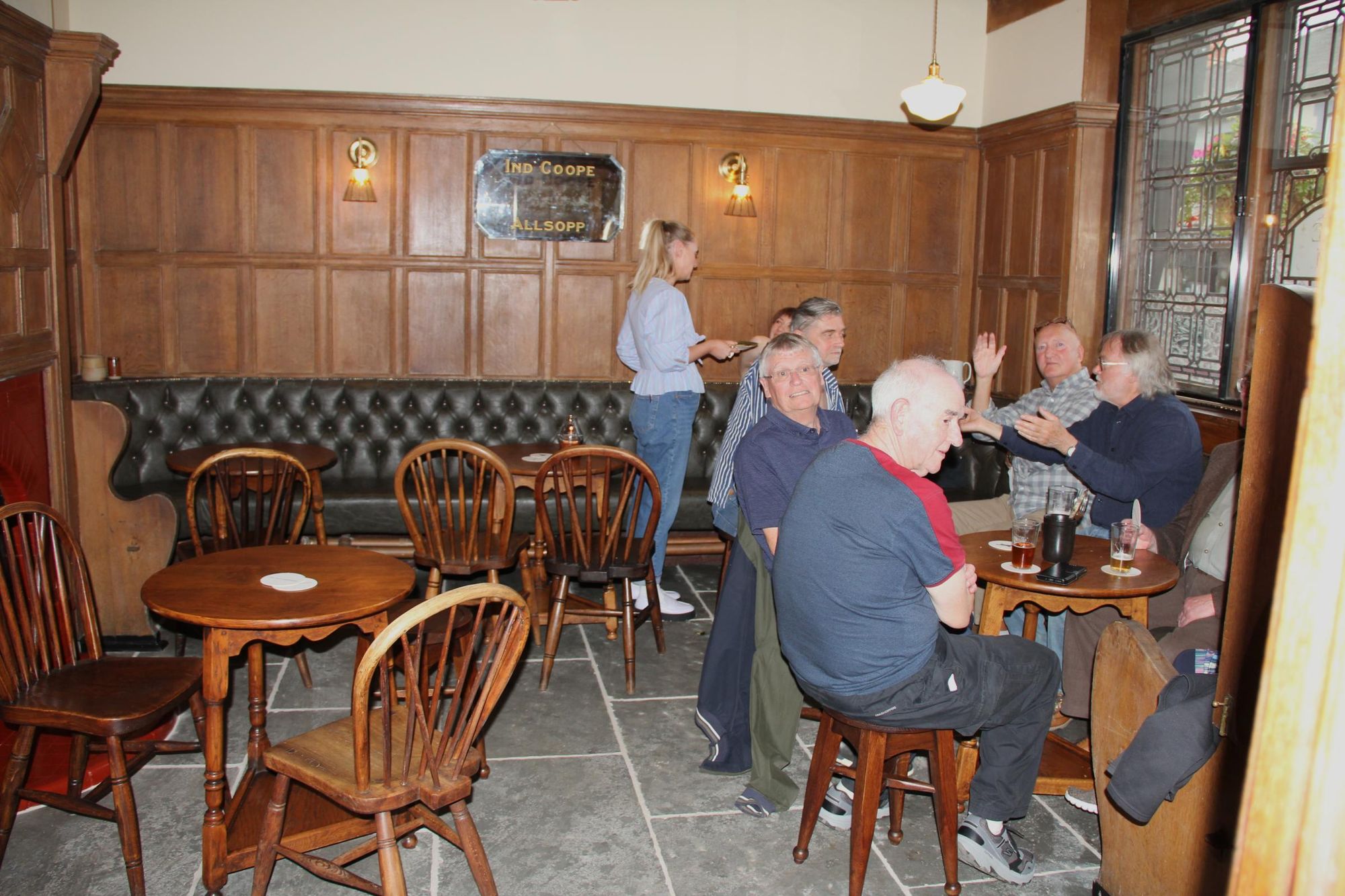 The Jolly Gardeners Main Downstairs Room. (Pub, Bar, Customers). Published on 09-08-2025
