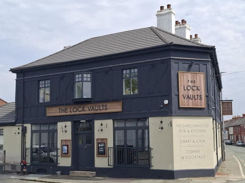 (Pub, External, Key). Published on 04-07-2025