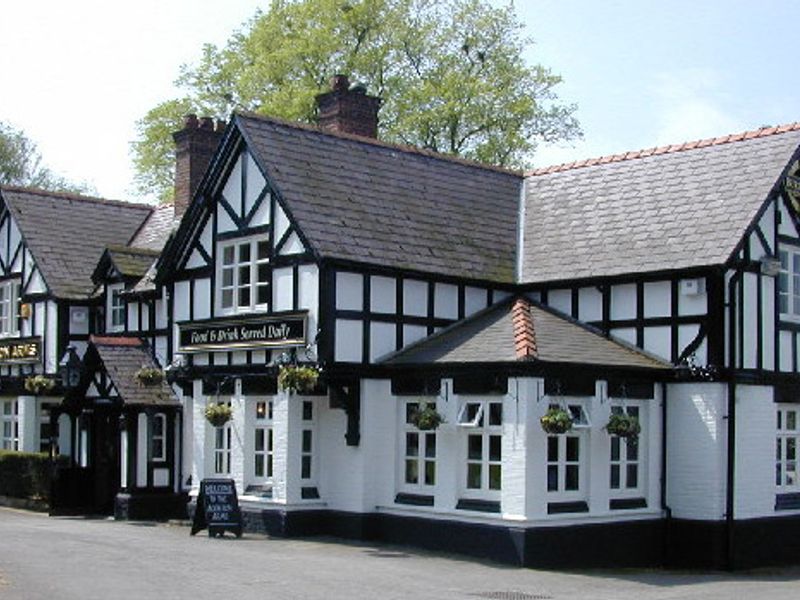 Egerton Arms - Broxton. (Pub, External). Published on 29-01-2013