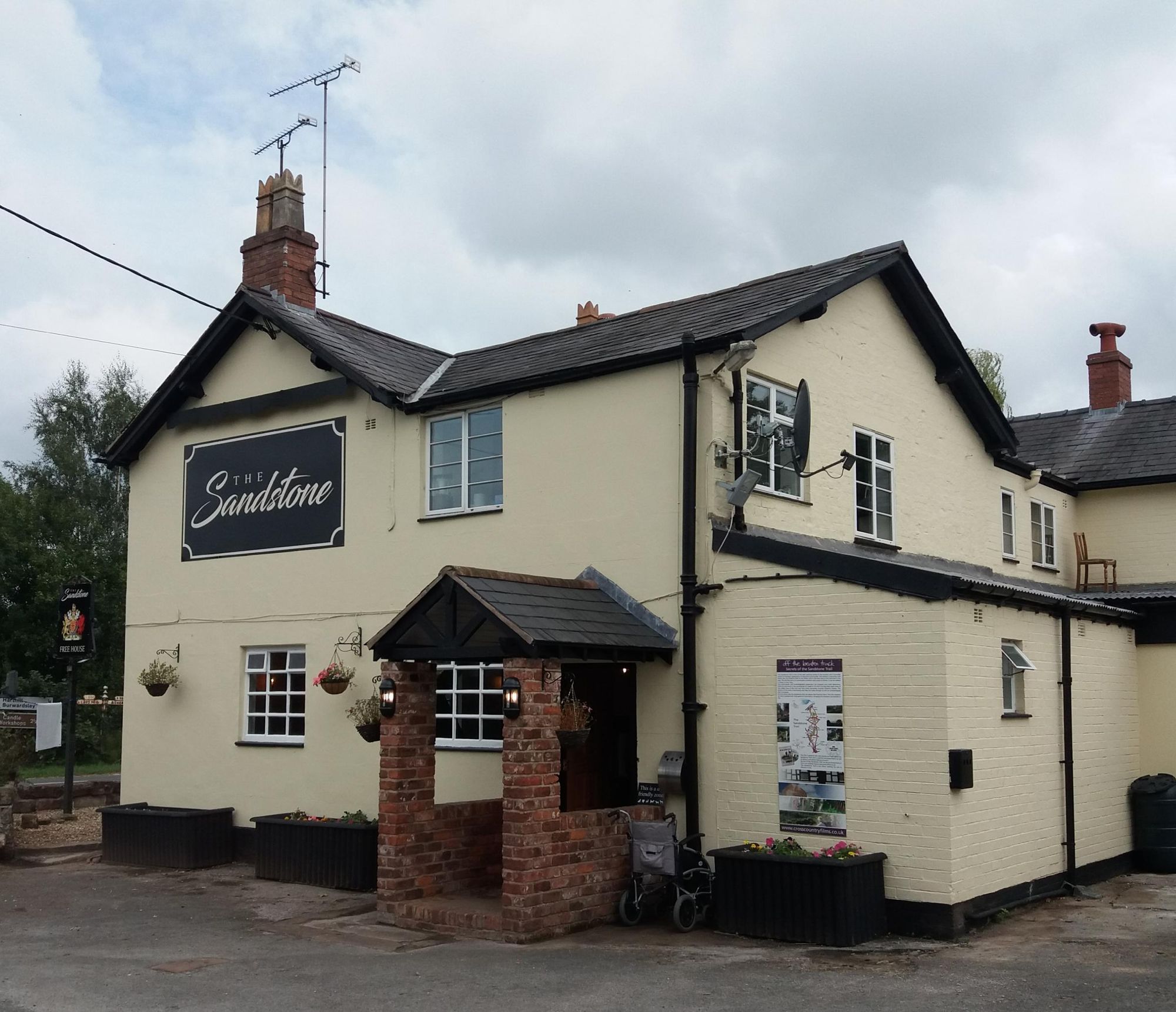 Sandstone. (Pub, External, Key). Published on 11-09-2022