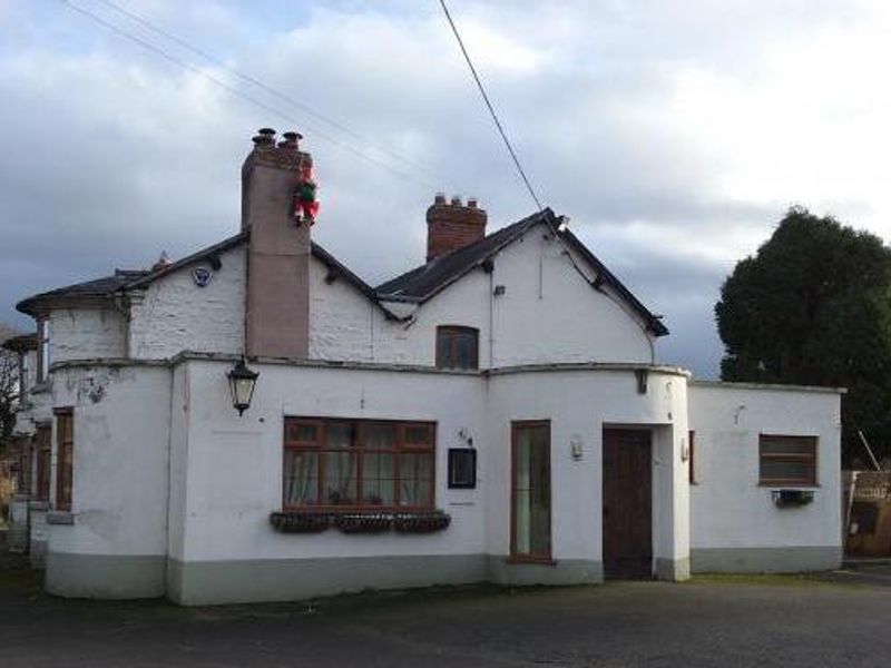 Durham Heifer closed. (Pub, External, Key). Published on 17-12-2015