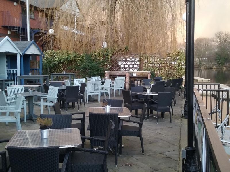 Terrace. (External). Published on 12-02-2017 