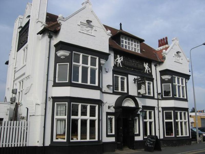 Bridge Inn. (Pub). Published on 11-04-2015