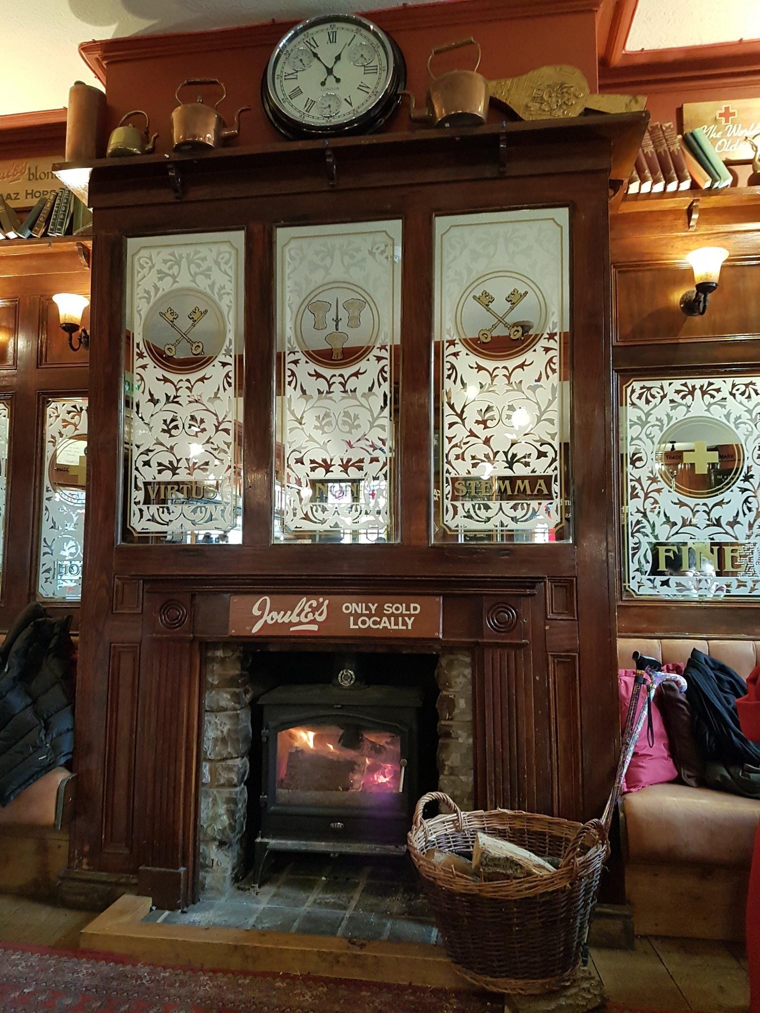 Fireplace. Published on 06-03-2017