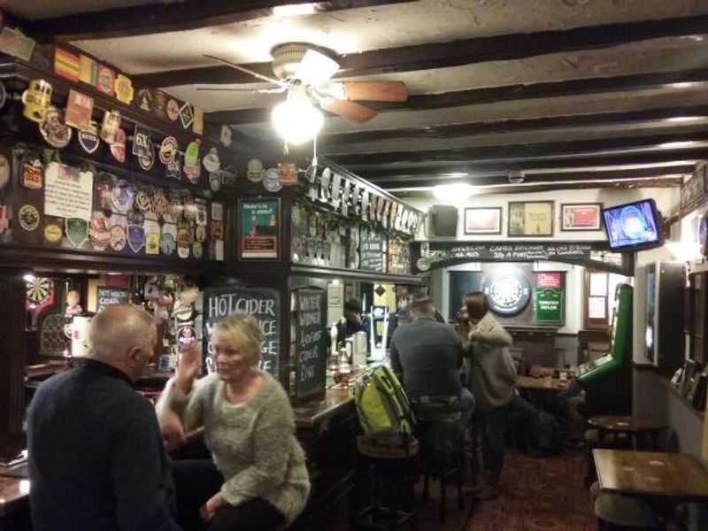 Bar. (Bar). Published on 23-11-2015