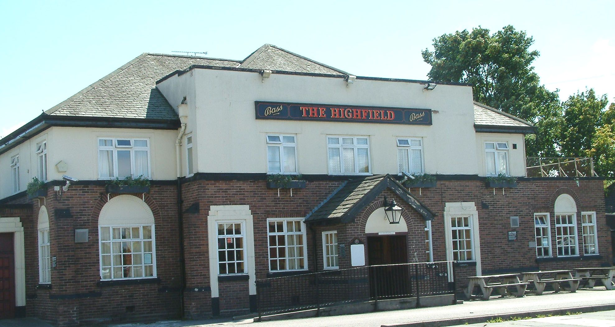 Highfield Hotel - Blacon. (Pub, External). Published on 29-01-2013