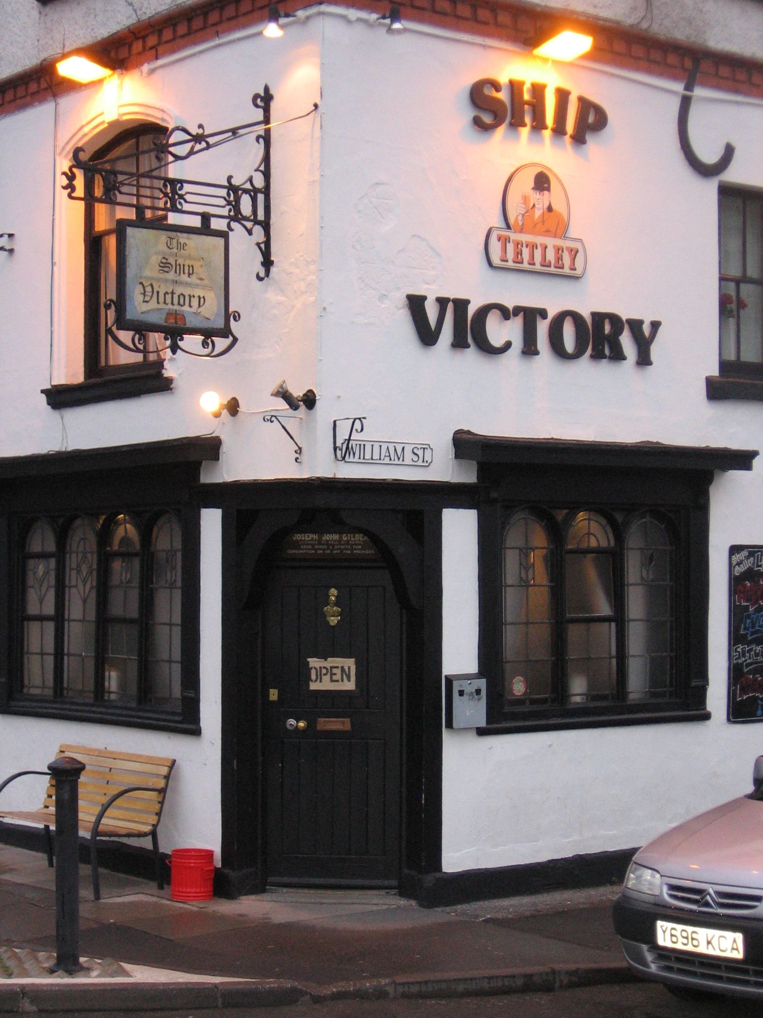 Ship Victory - Chester. (Pub, External). Published on 29-11-2012