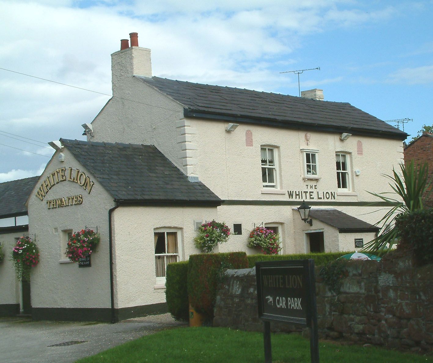 White Lion - Childer Thornton. (Pub, External). Published on 30-01-2013