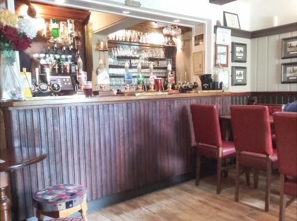 Bar. (Bar). Published on 13-06-2016