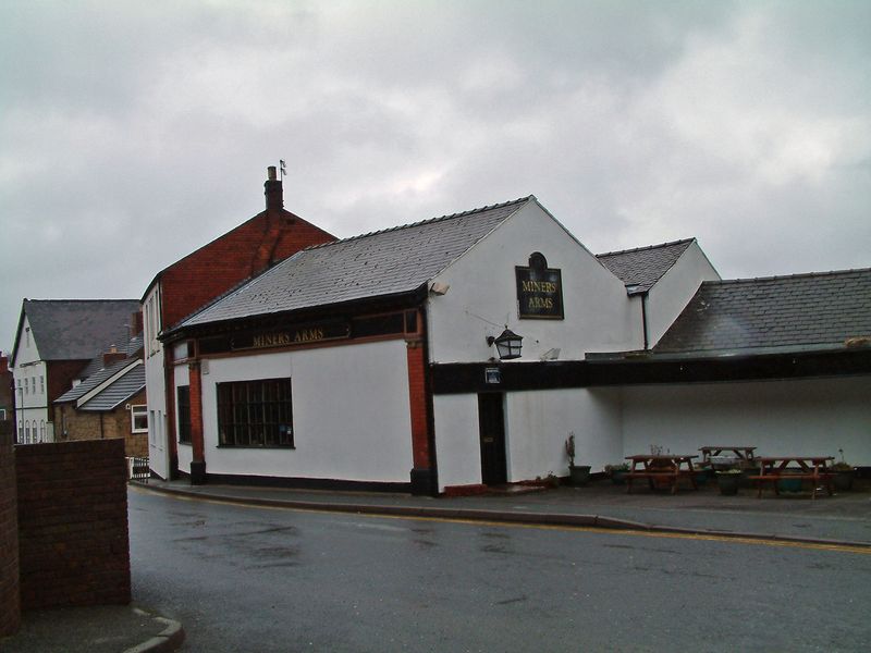 Miners Arms - Brymbo. (Pub, External). Published on 29-01-2013