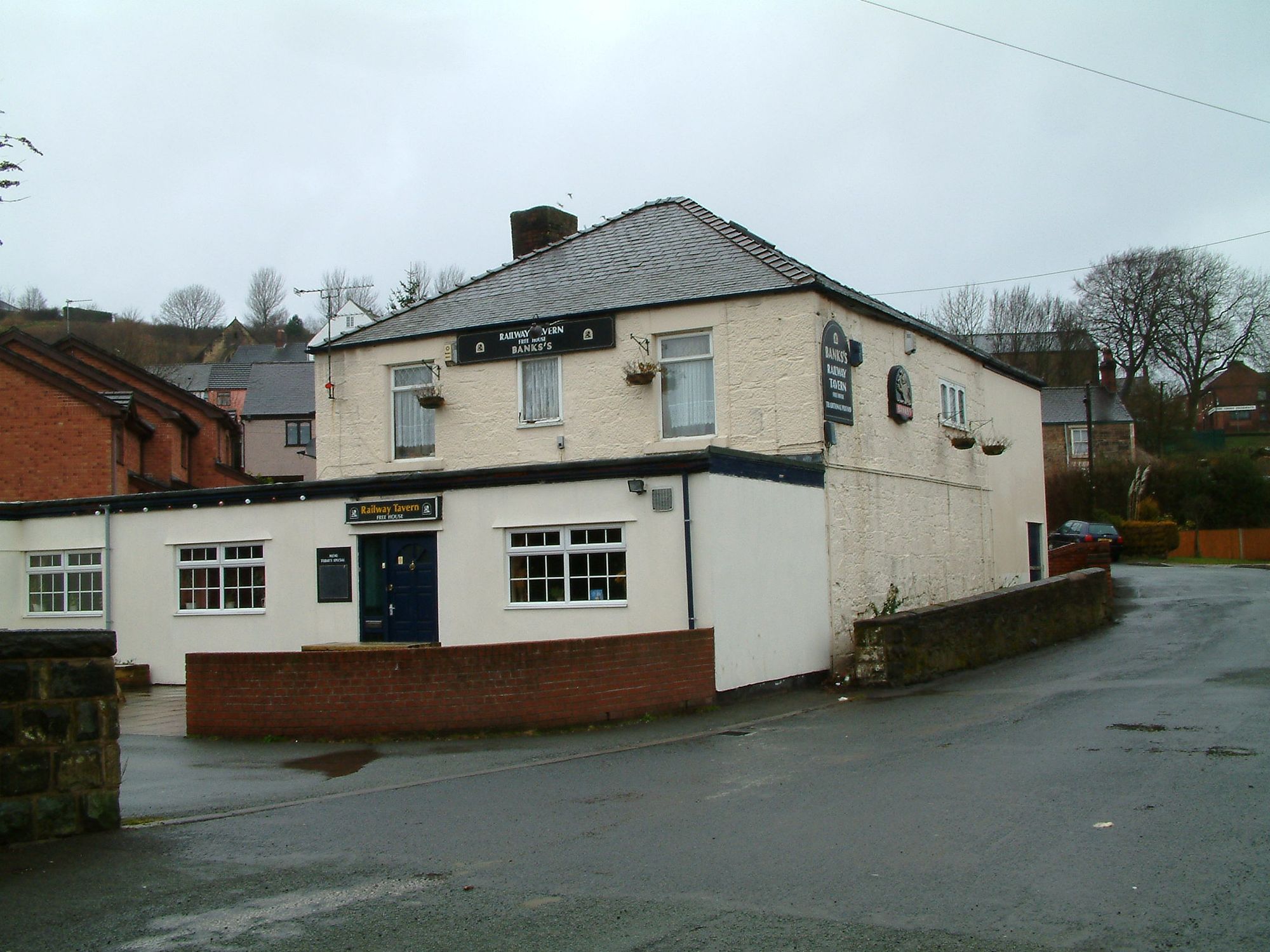 Railway Tavern - Brymbo. (Pub, External). Published on 29-01-2013