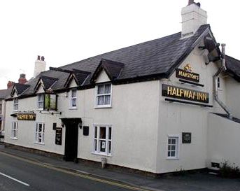 Halfway Inn - Caergwrle. (Pub, External). Published on 10-01-2013