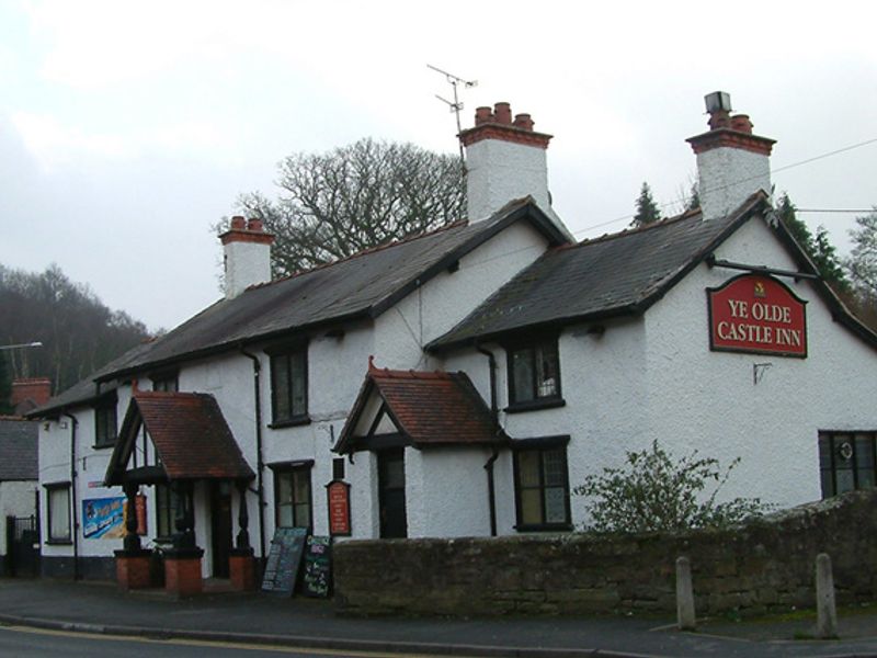 Ye Olde Castle Inn - Caergwrle. (Pub, External). Published on 10-01-2013