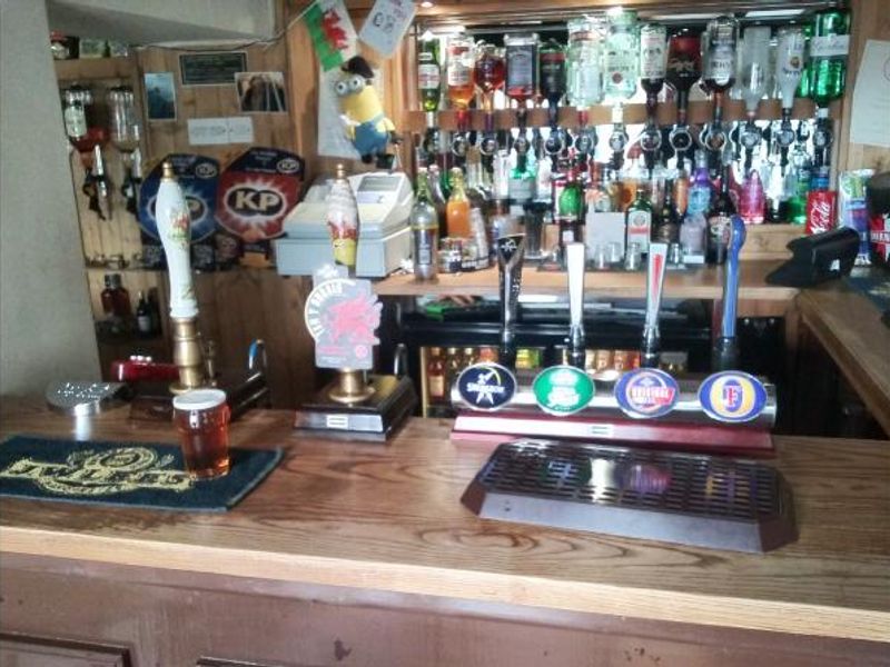 Side Bar. (Bar). Published on 28-05-2016
