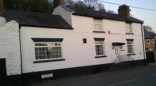 Royal Oak after closure. (Pub, External, Key). Published on 05-05-2016