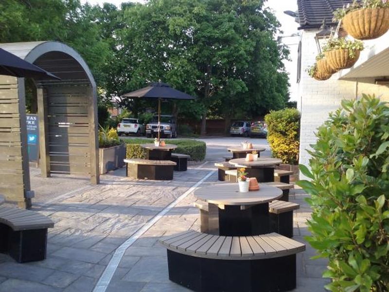 Front patio. (External, Garden). Published on 12-06-2015 