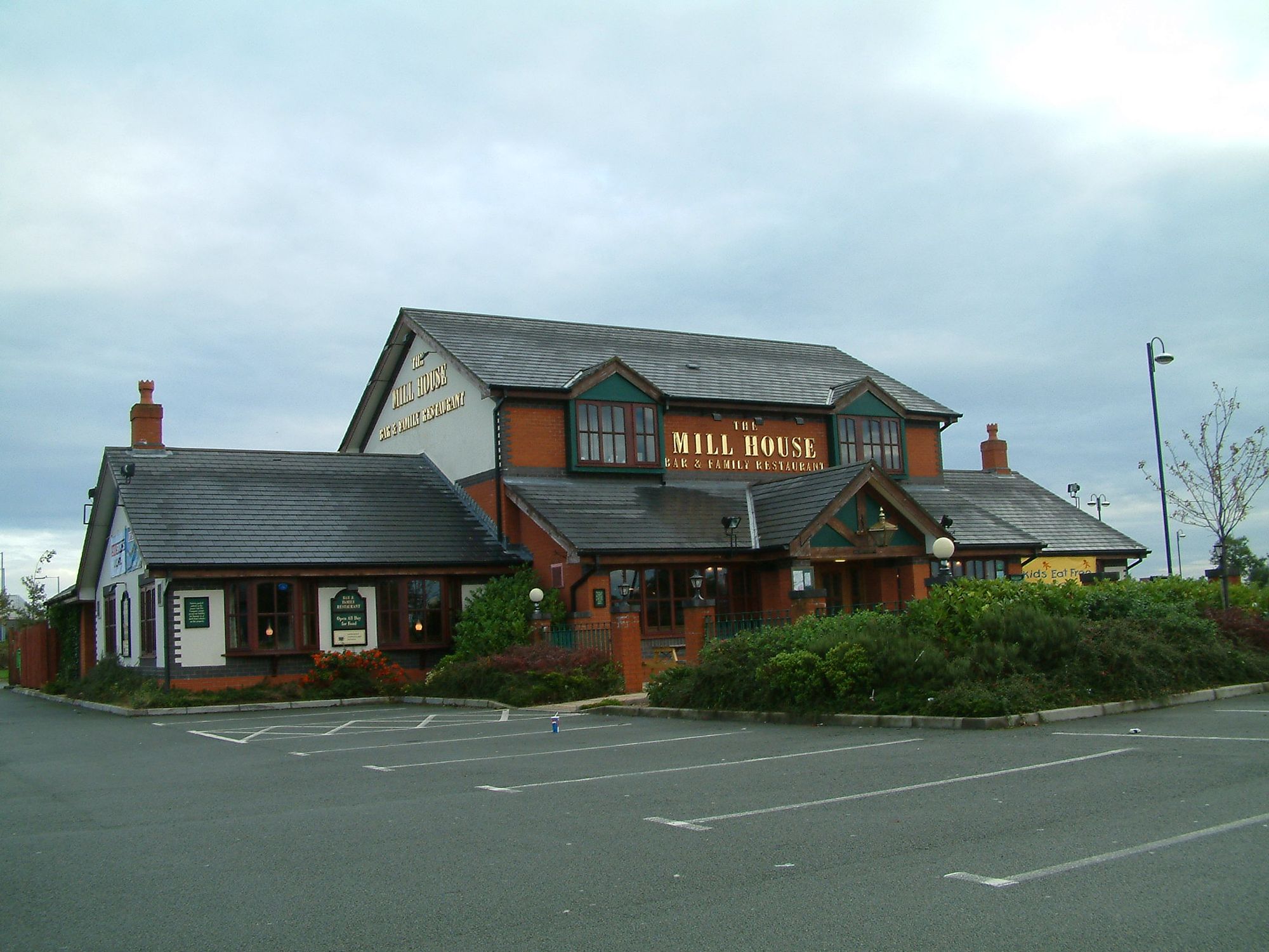 Mill House, Broughton. (Pub, External). Published on 04-01-2013