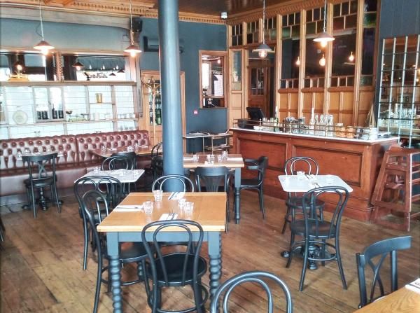 Restaurant. (Restaurant). Published on 24-06-2016