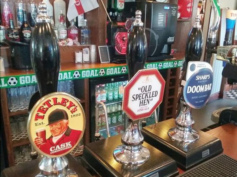 Handpumps. (Bar). Published on 22-05-2016 