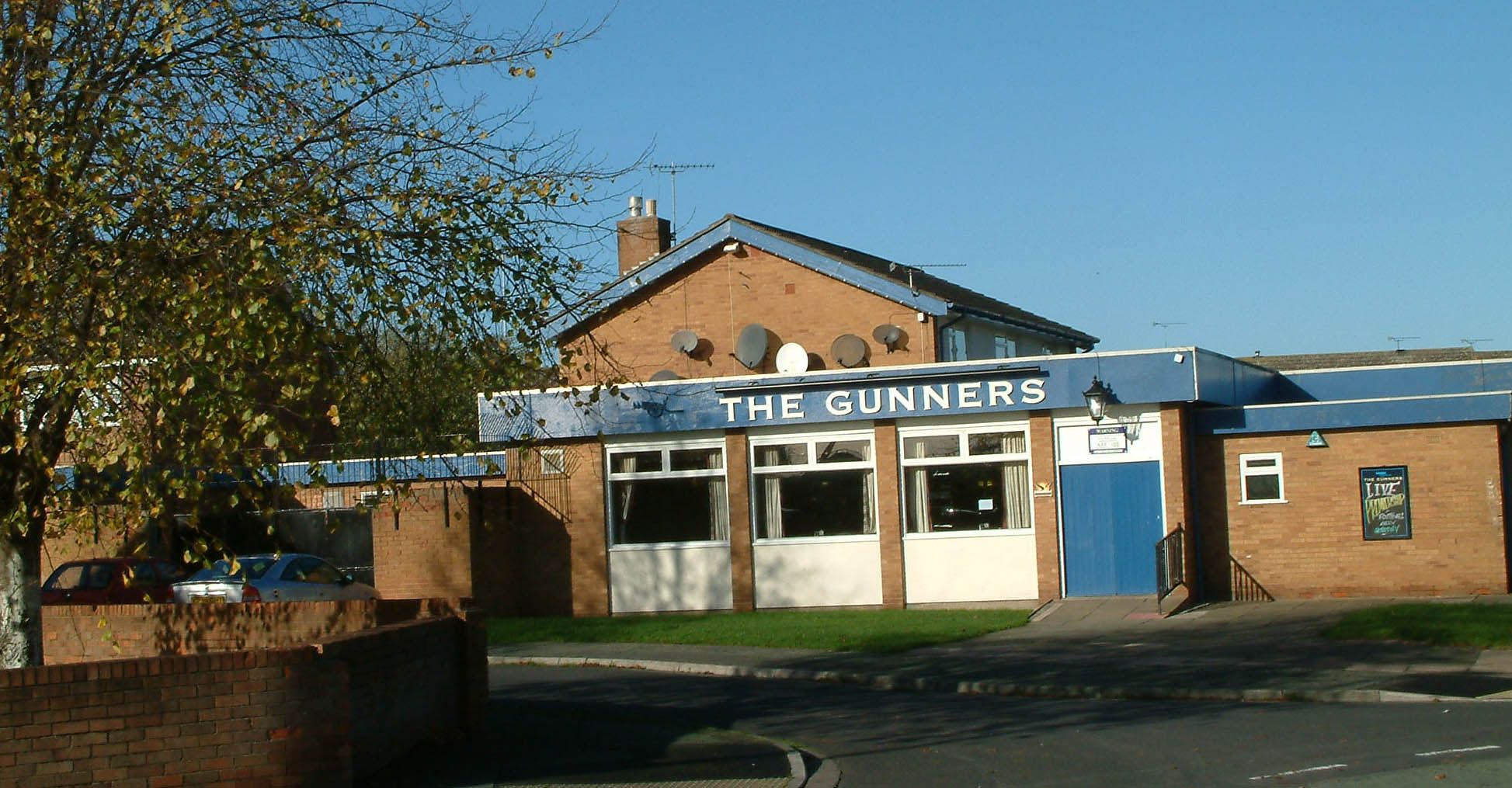 Gunners - Ellesmere Port. (Pub, External). Published on 04-03-2013