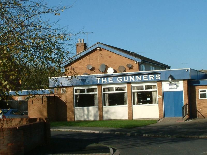 Gunners - Ellesmere Port. (Pub, External). Published on 04-03-2013 