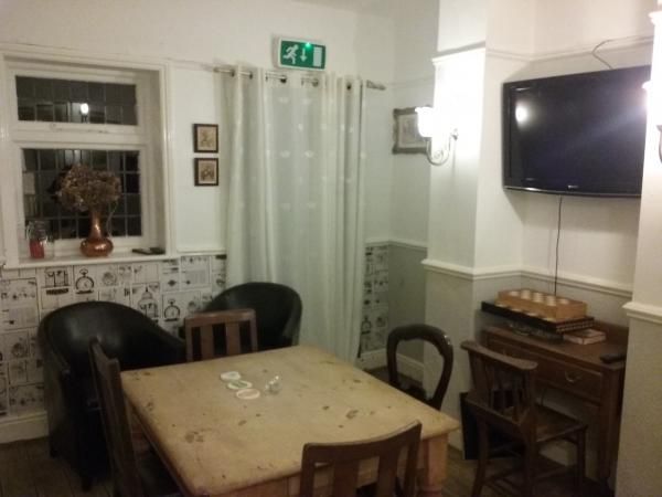 Side Room. Published on 06-01-2016