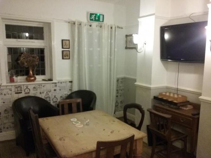 Side Room. Published on 06-01-2016 