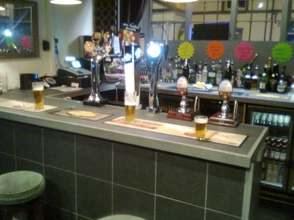 Bar. (Bar). Published on 15-06-2016
