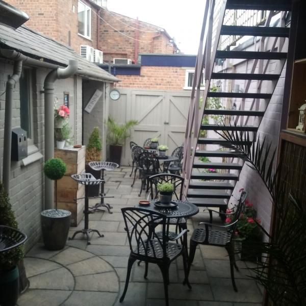 Courtyard. (Garden). Published on 22-05-2015