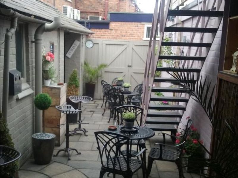 Courtyard. (Garden). Published on 22-05-2015 
