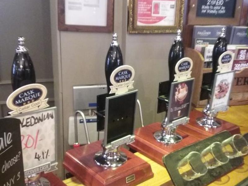 Bar2. (Bar). Published on 22-05-2015 