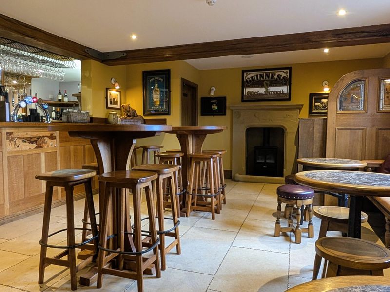 drinkers' bar. (Bar). Published on 20-10-2026 