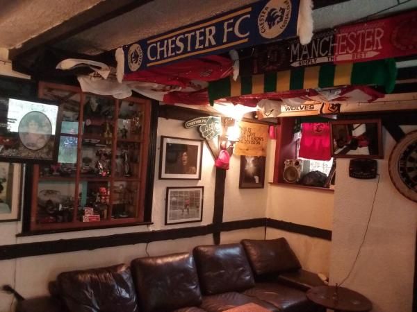 Back Room. Published on 10-04-2016