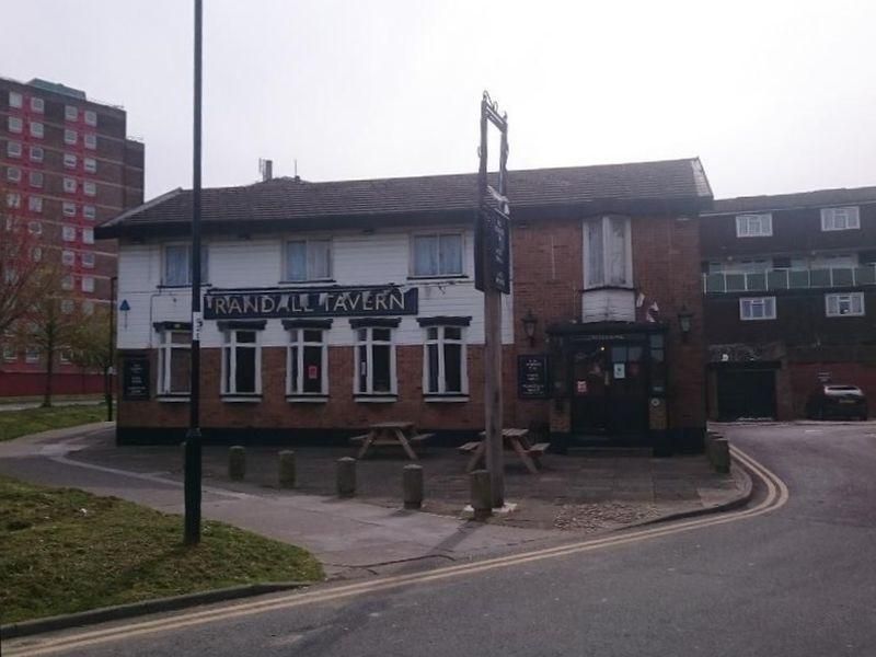 Randall Tavern New Addington. (Pub, External, Key). Published on 05-04-2019