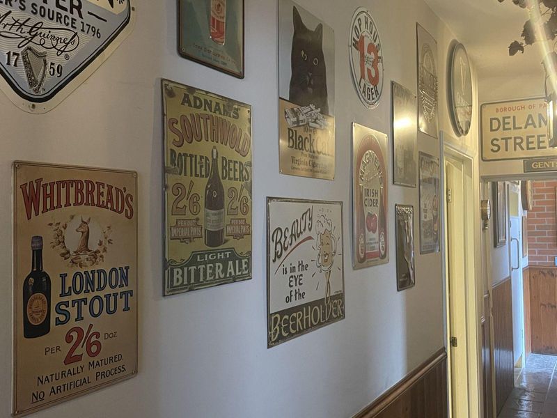 Smugglers Inn, Coulsdon. (Pub). Published on 02-10-2024 