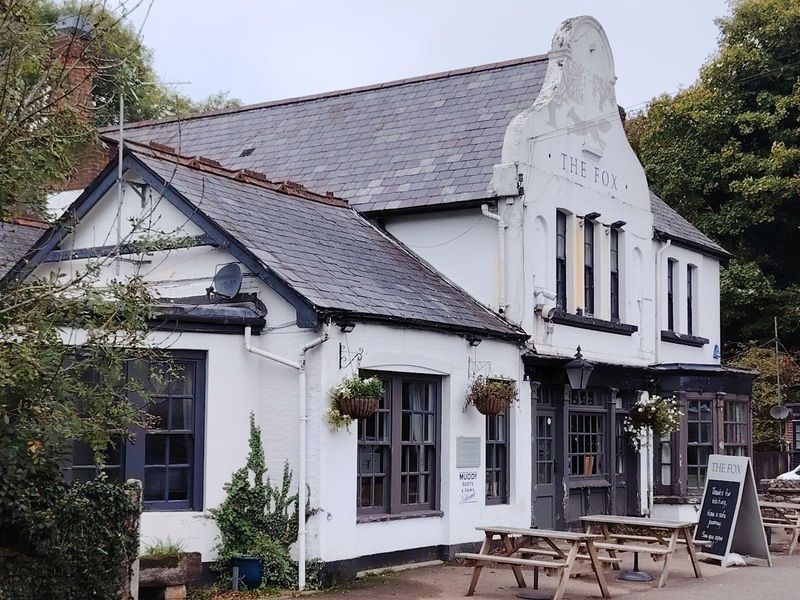 Fox, Coulsdon Common. (Pub, External). Published on 11-10-2025 