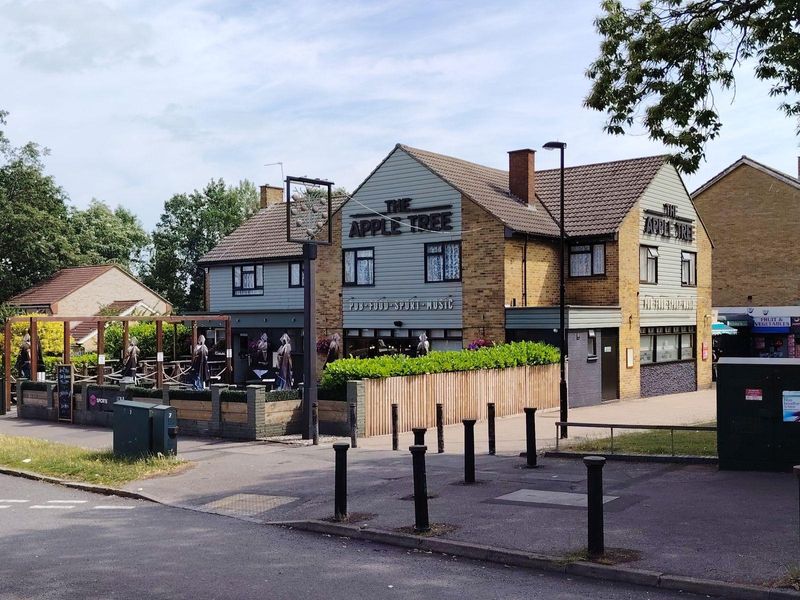 Apple Tree, Shirley. (Pub, External, Key). Published on 17-06-2025