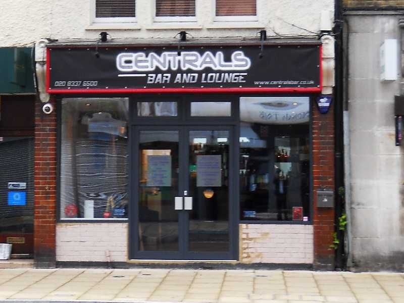 Centrals Bar & Lounge, Worcester Park. (Pub, External, Key). Published on 15-09-2014