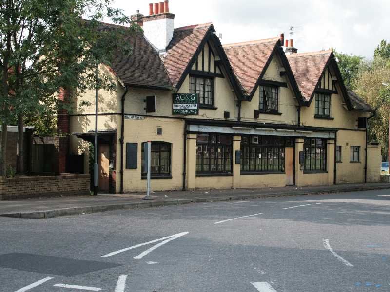 Queen's Head, Mitcham. (Pub, External, Key). Published on 15-09-2014