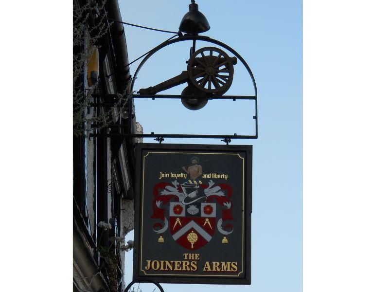 Joiners Arms, Woodside. (Pub, Sign). Published on 07-05-2024