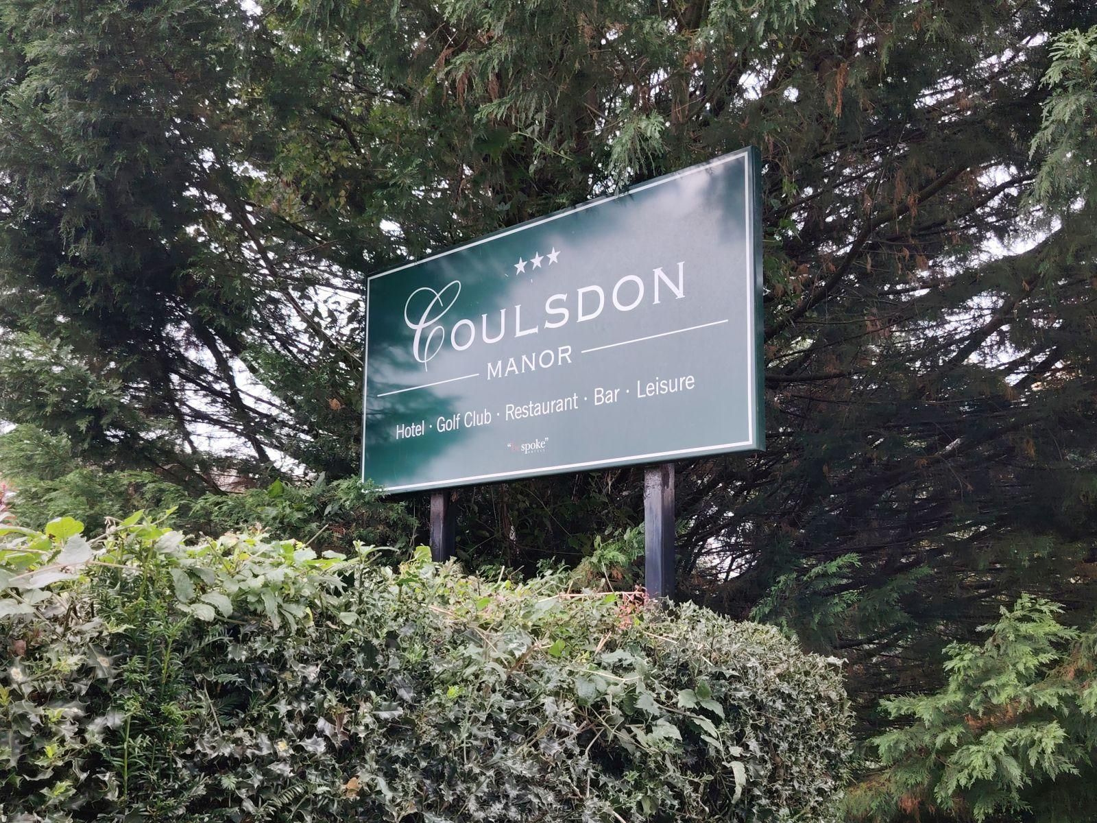 Coulsdon Manor Hotel, Coulsdon. (External, Sign). Published on 11-10-2025