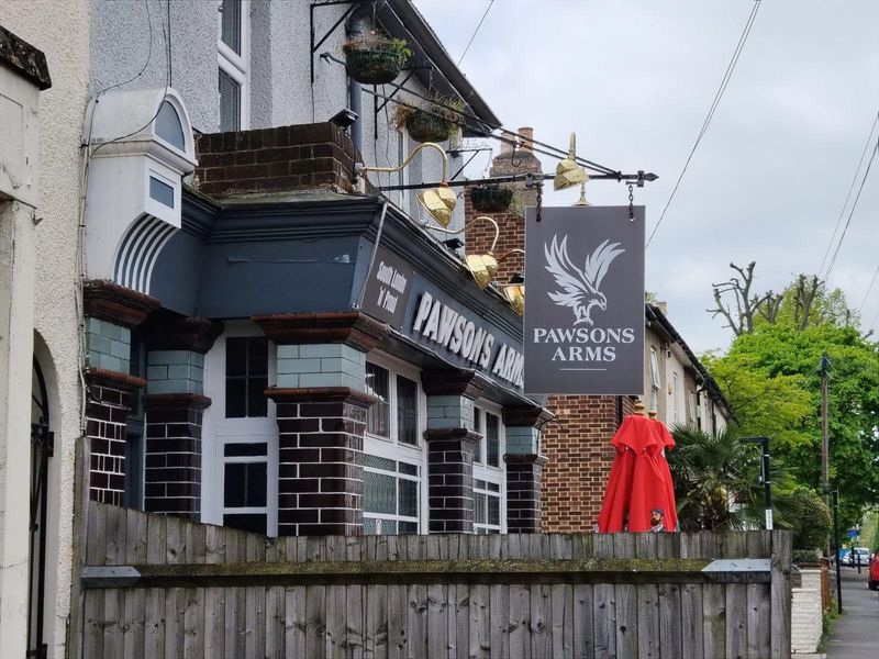 Pawson's Arms, Croydon. (Pub, External). Published on 24-04-2025
