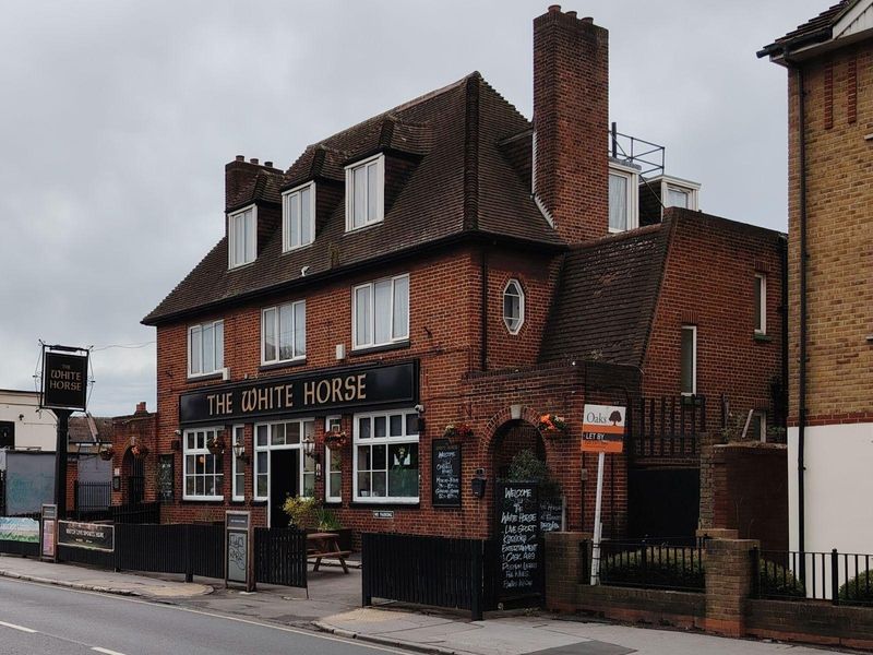 White Horse, Croydon. (Pub, External). Published on 06-06-2025 